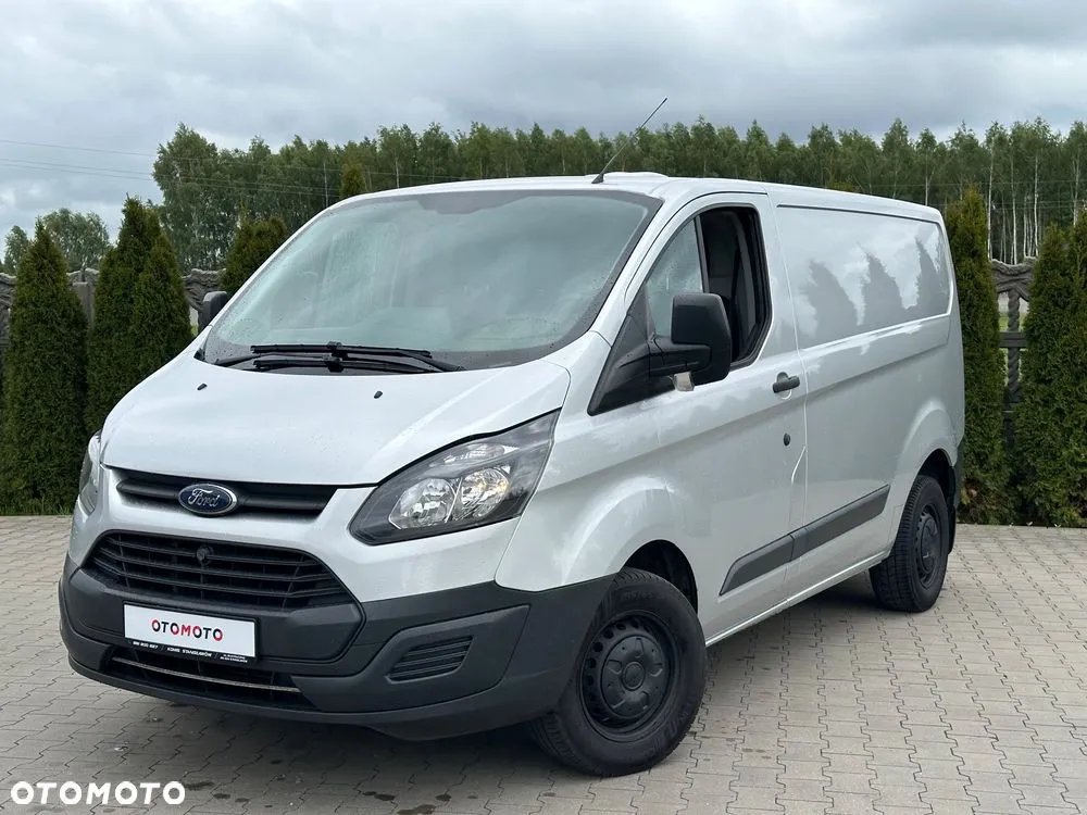 Ford Transit Custom — zdjęcie 1