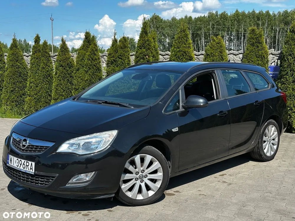 Opel Astra 1.4 Turbo 150 Jahre — zdjęcie 3