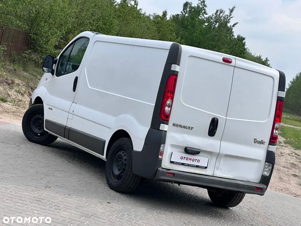 Renault trafic — zdjęcie 2